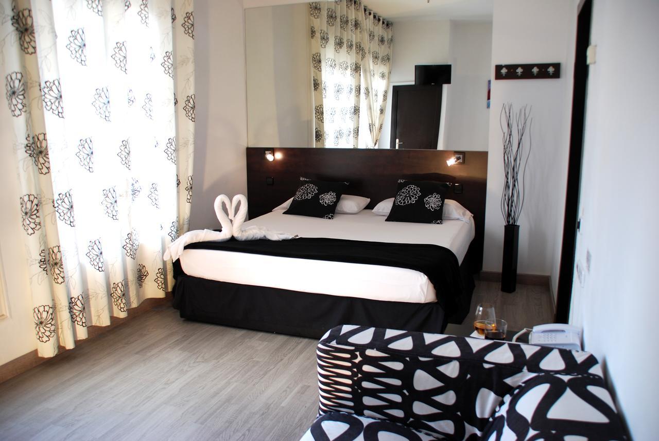 Hotel Casita Amarilla Barselona Dış mekan fotoğraf