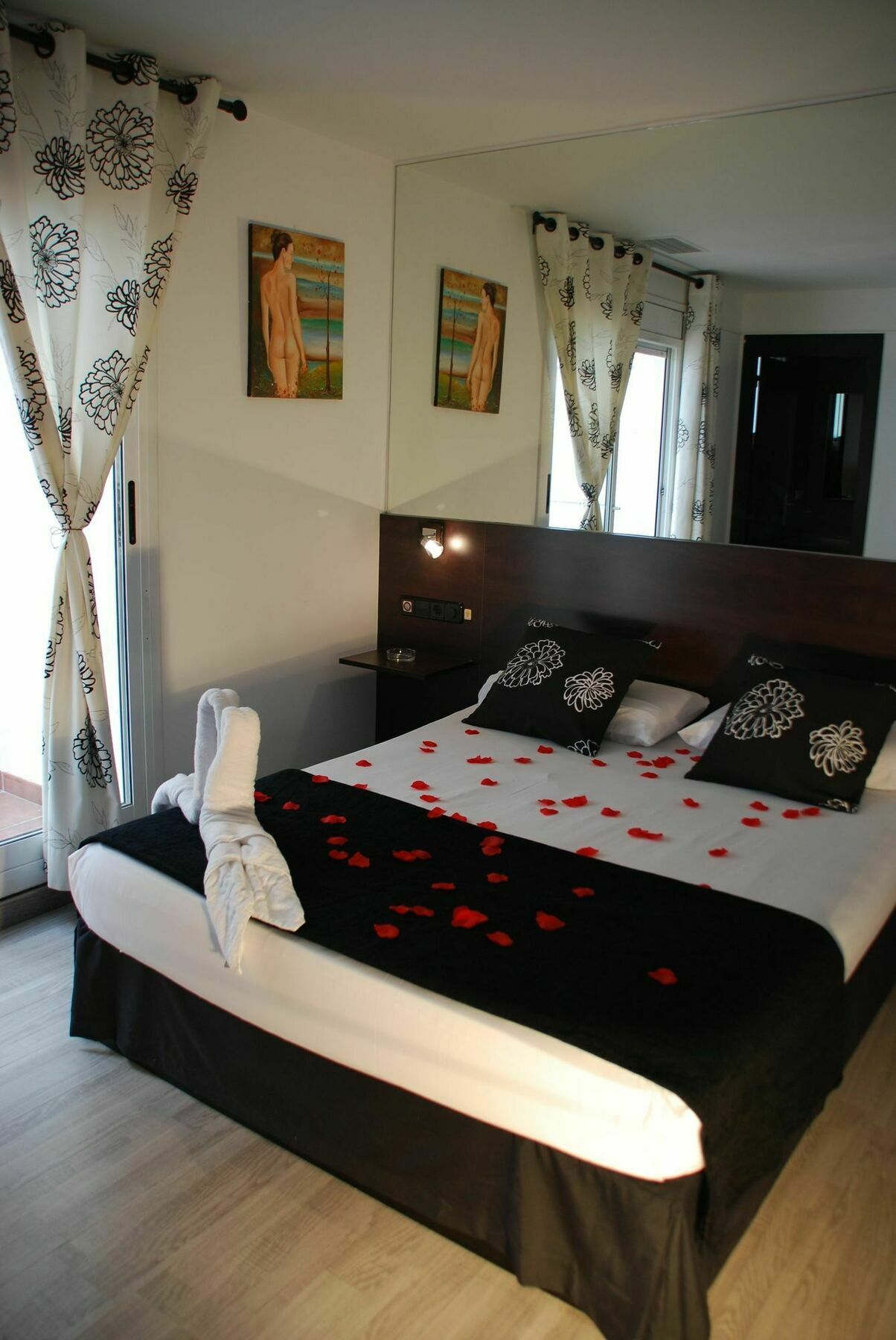 Hotel Casita Amarilla Barselona Dış mekan fotoğraf